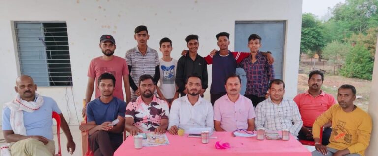 ग्रामीण स्तरीय टेनिस बाल क्रिकेट प्रतियोगिता में खिलाड़ियों का उत्साह बढ़ाने पहुंचे युवा मोर्चा अध्यक्ष नारद साहू ग्रामीण स्तरीय टेनिस बाल क्रिकेट प्रतियोगिता में खिलाड़ियों का उत्साह बढ़ाने पहुंचे युवा मोर्चा अध्यक्ष नारद साहू