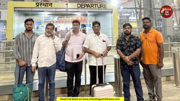 ज्ञानेश कुमार के खिलाफ राष्ट्रीय प्रदर्शन में शामिल होने दिल्ली रवाना हुए दुर्ग ग्रामीण कांग्रेस जिलाध्यक्ष राकेश ठाकुर